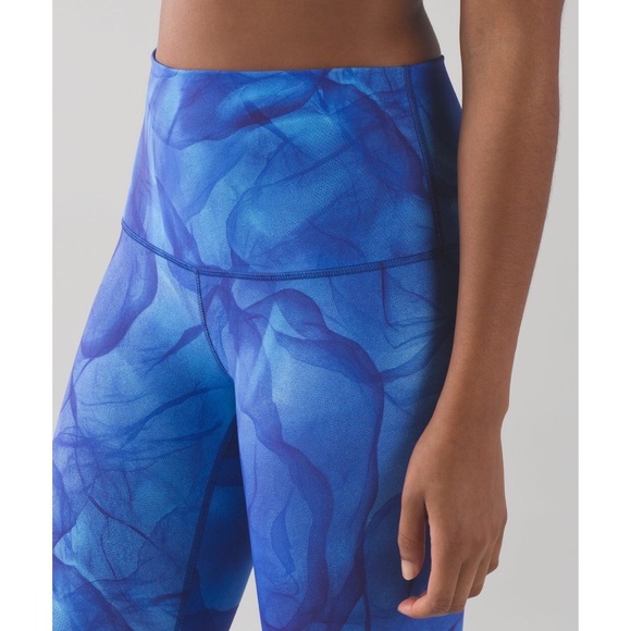 Lululemon Wunder Under Crop (Hi-Rise) (21") Midnight Tulle Multi Luxtreme - Picture 3 of 13